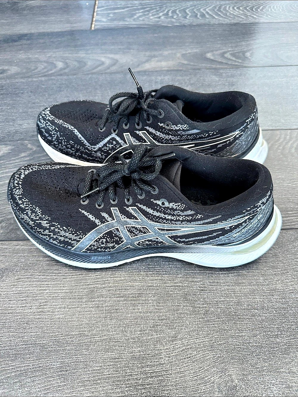 ASICS GEL-Kayano 28 Women's Black & White Athletic Shoes